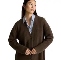 Quince Mongolian Oversized Cashmere
Button Cardigan Size M