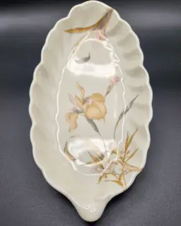 Toyo Leaf-shaped Orchid Dish