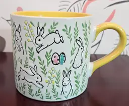 X-Large Ceramic Easter Bunny Rabbit White & Yellow Mug Incised Pattern 21 oz