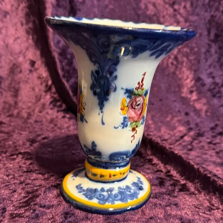 Vestal Alcobaça Portuguese Hand-Painted Ceramic Vase