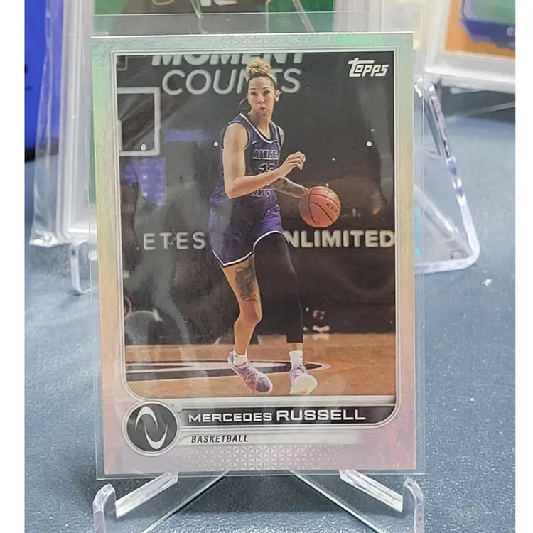 2023 Topps Athletes Unlimited BASKETBALL card MERCEDES RUSSELL rainbow foil