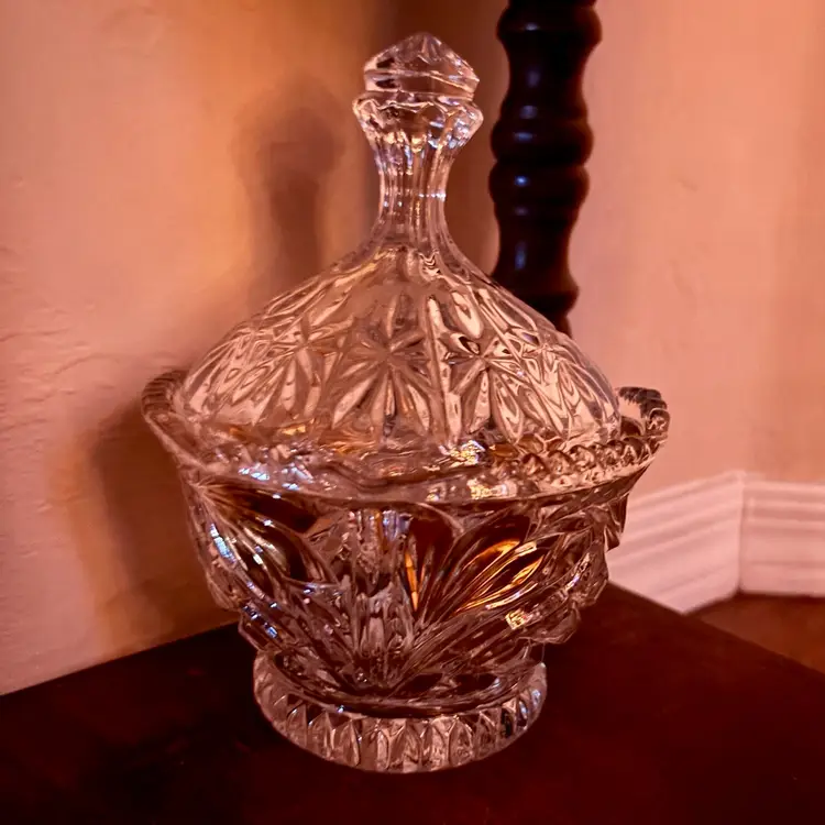 Vintage Anna Hutte Germany 24% Lead Crystal Gold Detailed Lidded Candy Dish