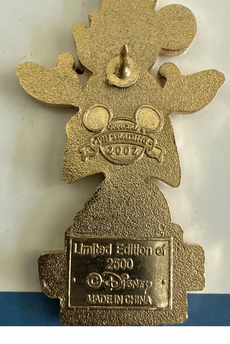 Nurse Day Minnie Mouse   (Disney, Pin Traders)