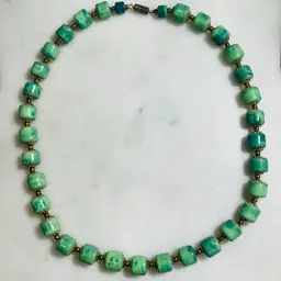 Vintage Gold Town Filigree Capped Barrel Shaped Green Bead Natural Stone? Necklace 20”