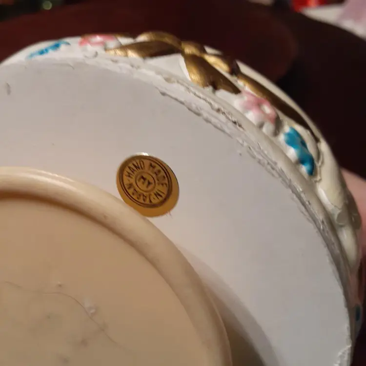 Husband And Wife Working Music Box