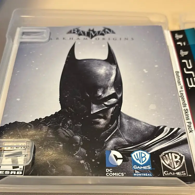 PS3 - Batman Arkham Origins Knightfall Pack - Complete In Case With Codes