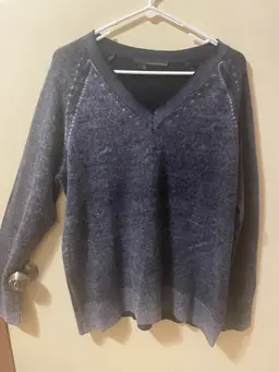 360 Cashmere Women’s Vneck Sweater