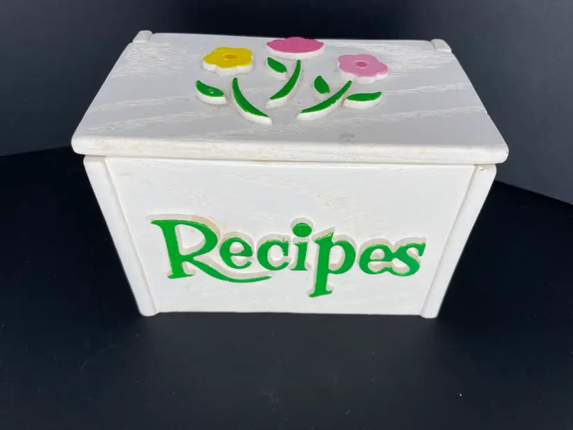 Vintage 1985 FTD Wooden Recipe Box Floral Flower Hinged Lid With Index Cards