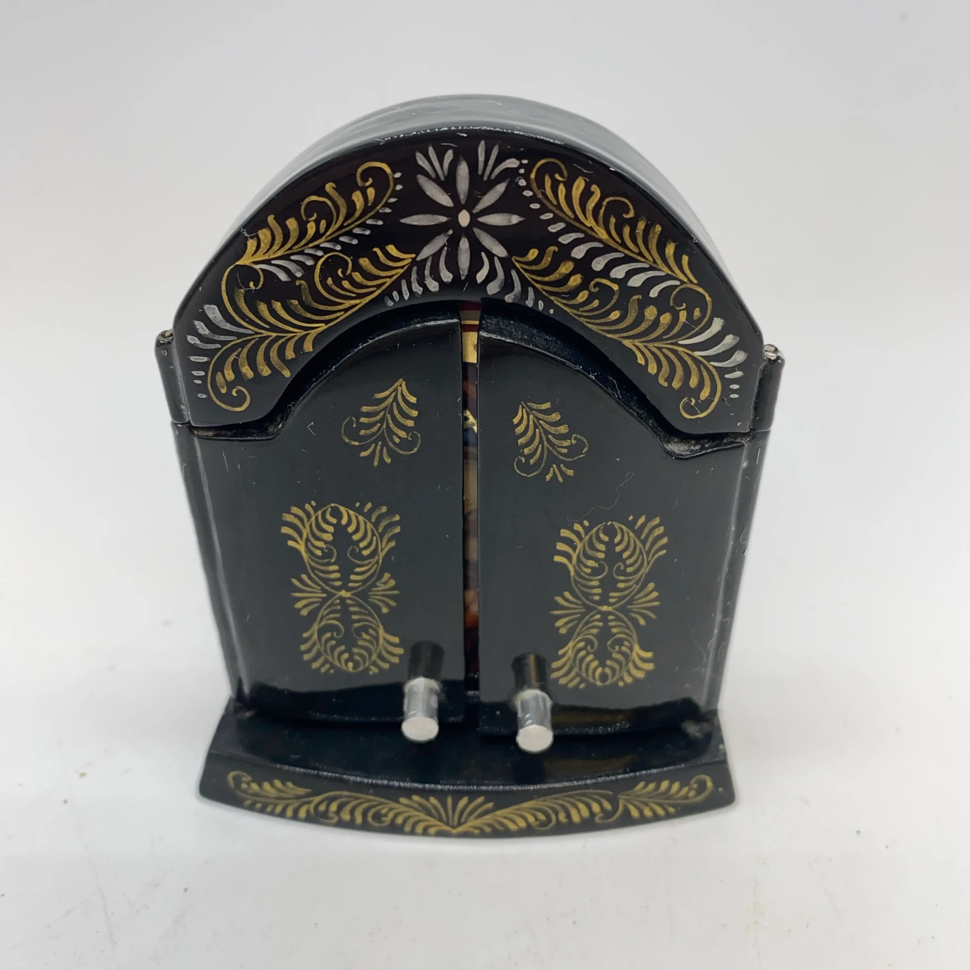 Image 2 of 11