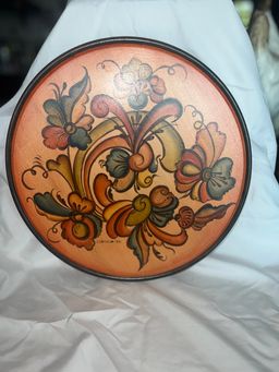Vintage Hand Painted Norwegian Rosemaling Wood Wall Plate 12” Signed Cornelia 1991