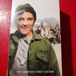 MASH Complete First Season (VHS, 2001, Boxset) Factory SEALED from Kmart