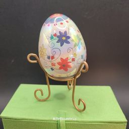 Glass egg
