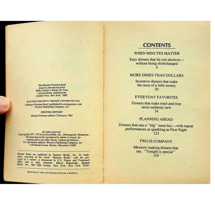 Betty Crocker's Dinner for Two Cookbook - Pocket-sized - Bantam Paperback (1980)