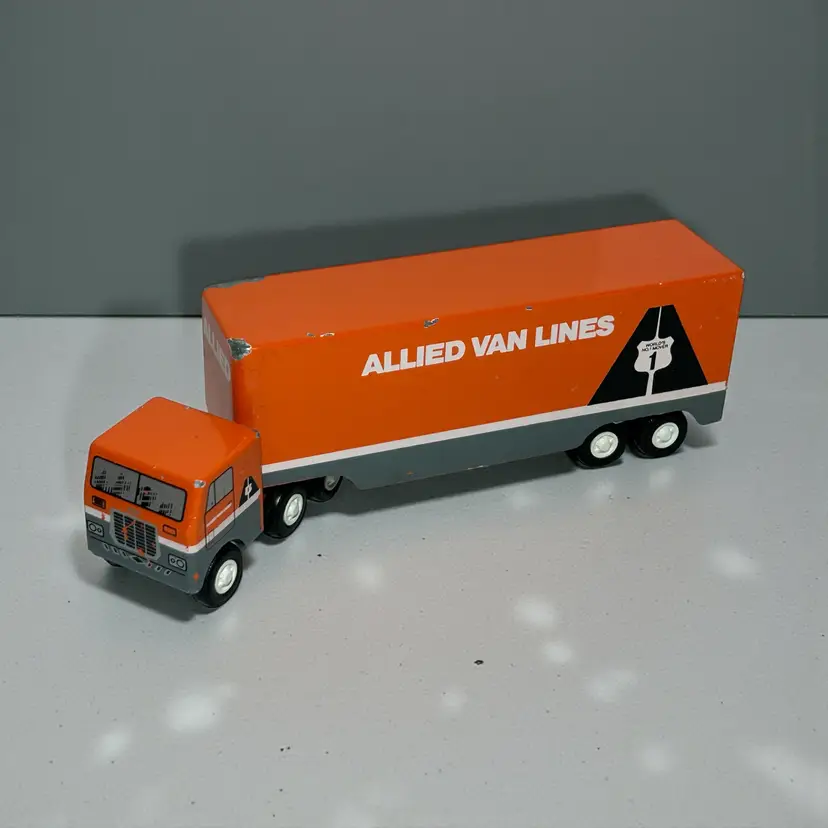 Vintage Martar “Allied Van Lines” Diecast Semi Truck 9” Moving Van