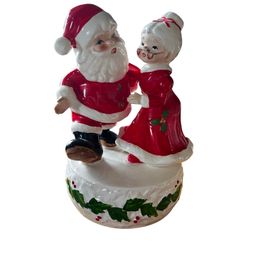 004  Vintage Inarco Ceramic Mr & Mrs Claus Christmas Decor Musical Decor