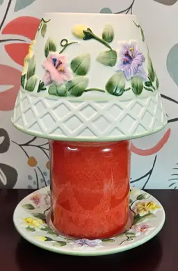 Beautiful Yankee Candle Large Shade & Underplate Set  Flowers & Lattice Pattern