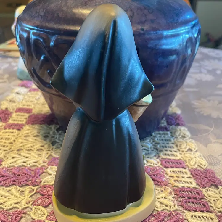 1950’s Nikoniko Katayama Nun