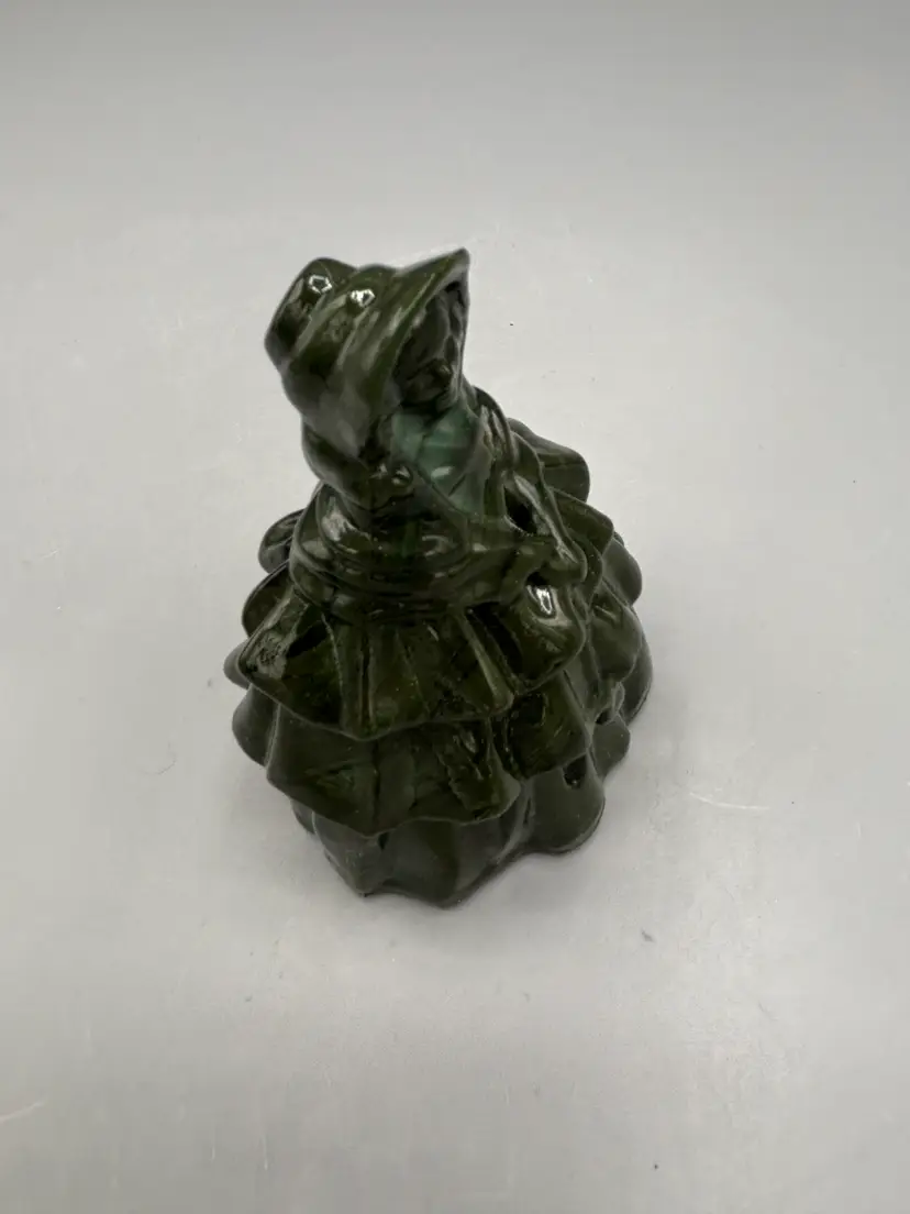 Vintage Boyd dark green " Louise"
