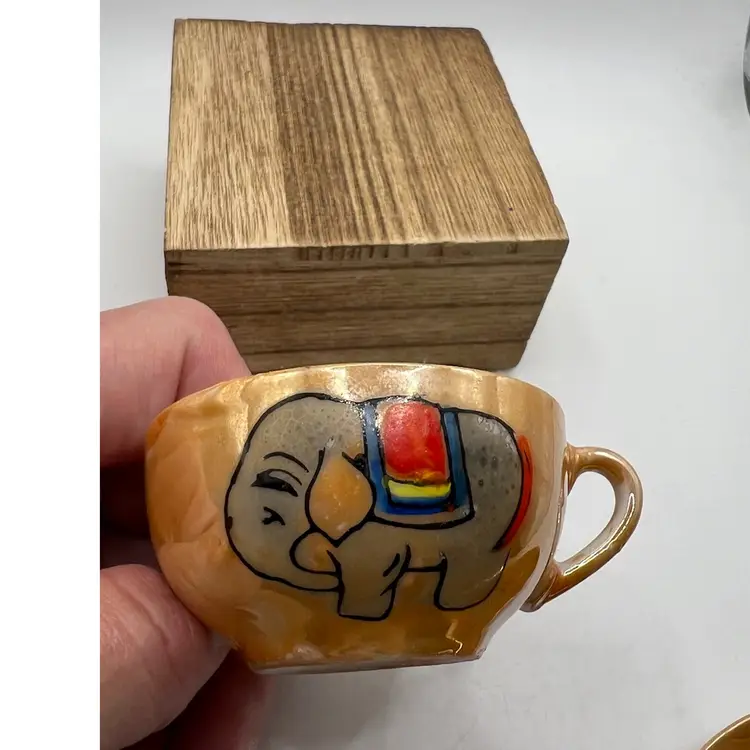 VTG Small Lusterware Hand Painted Elephant Tea Cup & Saucer