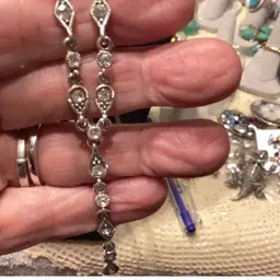 Avon 10” Blingy Necklace