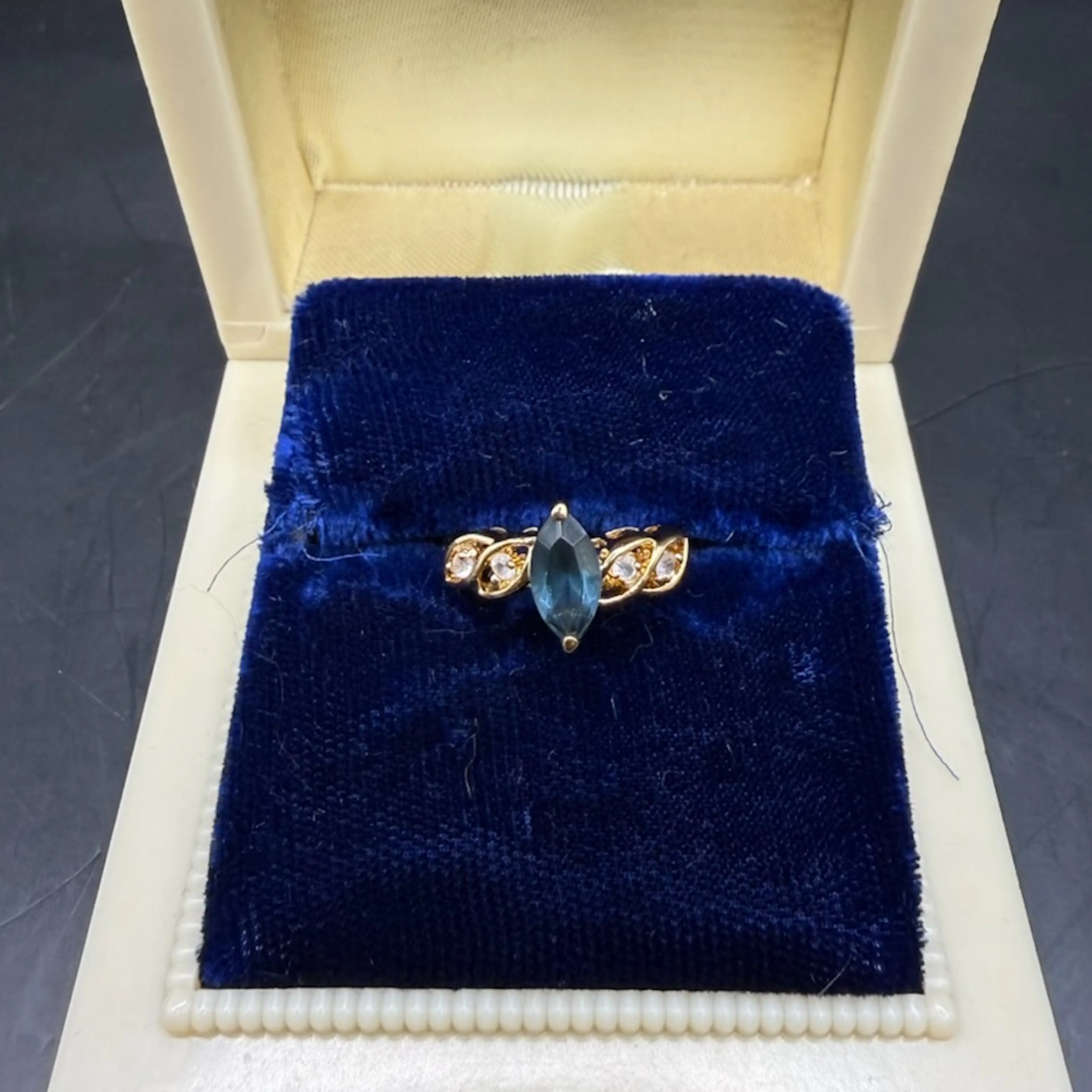 Image 2 of 4