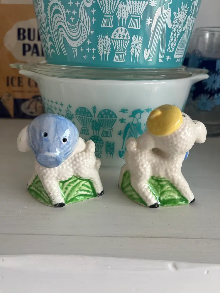 Vintage Easter Spring Lamb Shakers