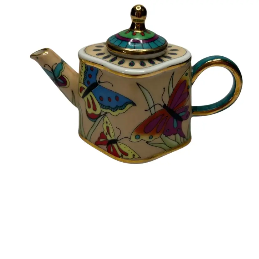 Vivian Chan 2001 @ 3x4 Butterfly Mini Teapot