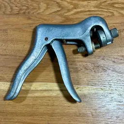 Excellent Condition Dunlap No. 4873 Pistol Grip Saw Set