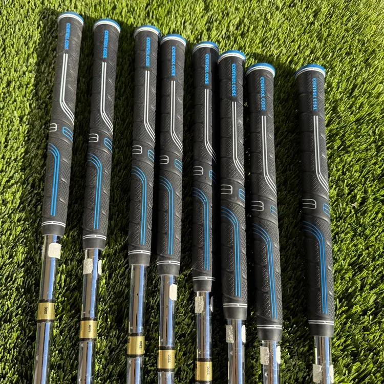 Mizuno MX-23 Forged RH Iron Set 3-PW With S300 Shafts And CP2 Midsize Grips