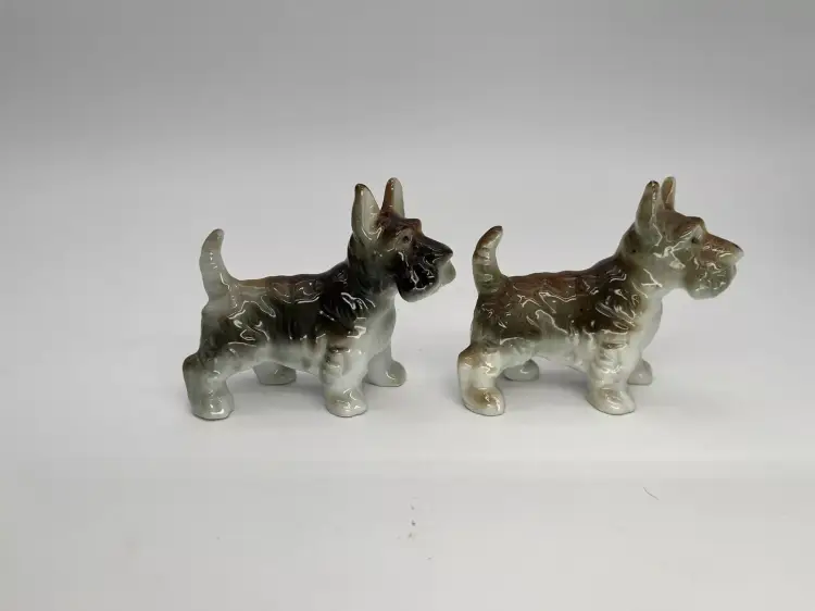 PAIR Vintage Japan Dog Puppy Figurine Scottie Scottish Terrier Gray Brown