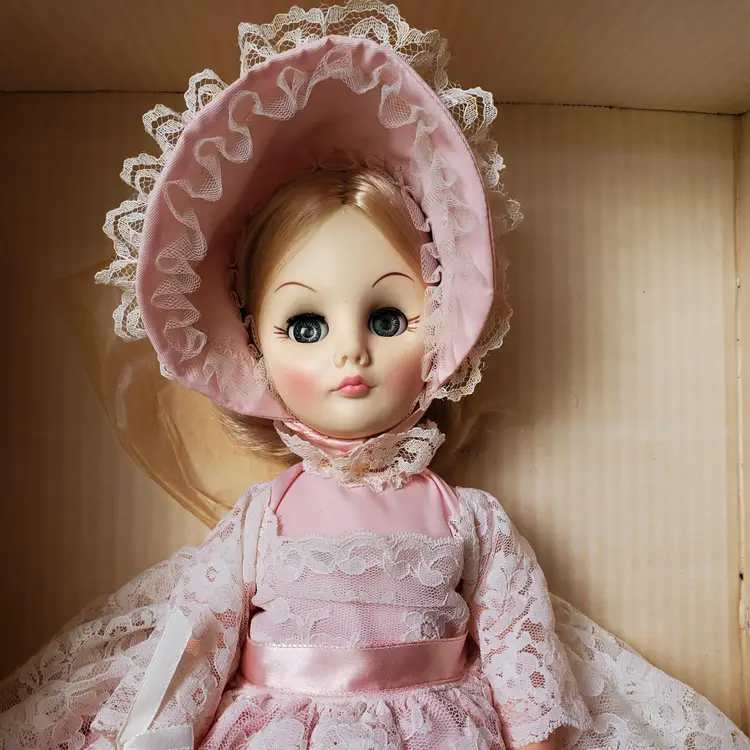 Effanbee Grandes Dames Magnolia Doll 15" Box w Tag Blonde Pink Bonnet Fan Shoes