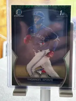Yhoangel Aponte 2023 Bowman Chrome 1st #BCP-110 Prospect Green Grass Refractor 37/99