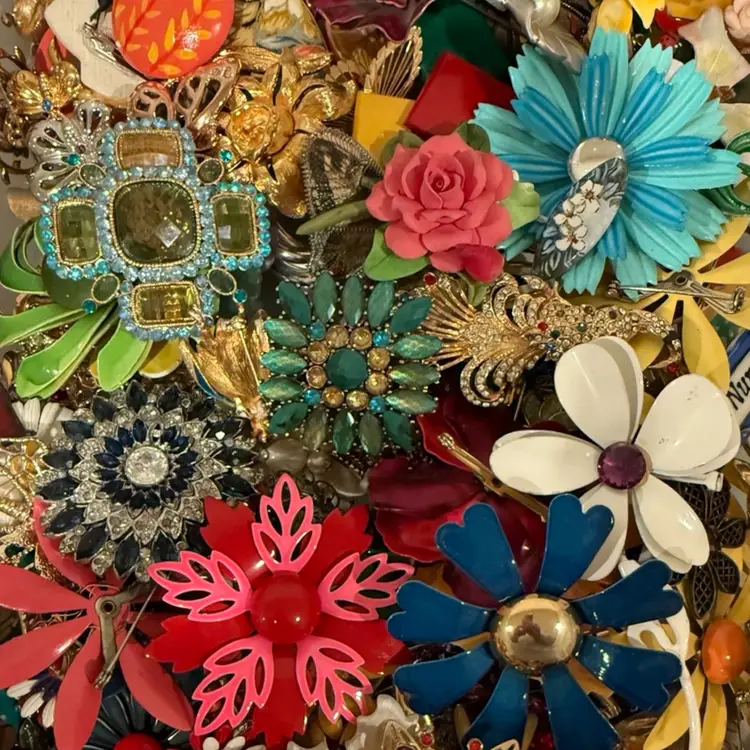 Florals And Critters Jewelry $1 Start Free US Shipping