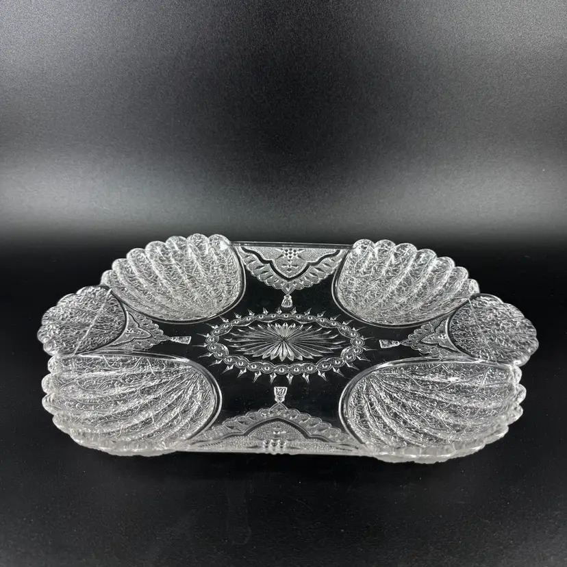EPAG Duncan & Sons Shell & Tassel Dish 12”