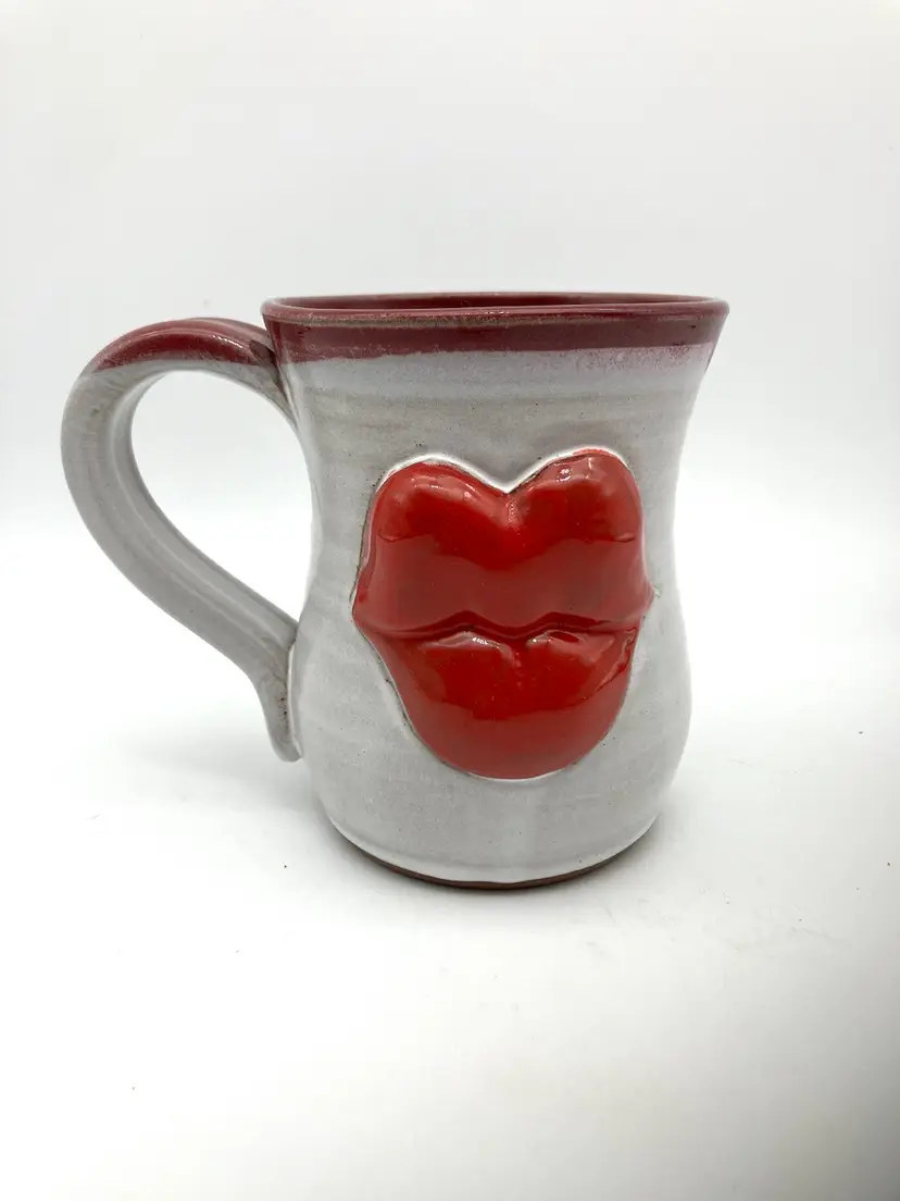 BIN - Mudworks Pottery Handmade 3D Big Red Lips Coffee Mug Cup Made In USA