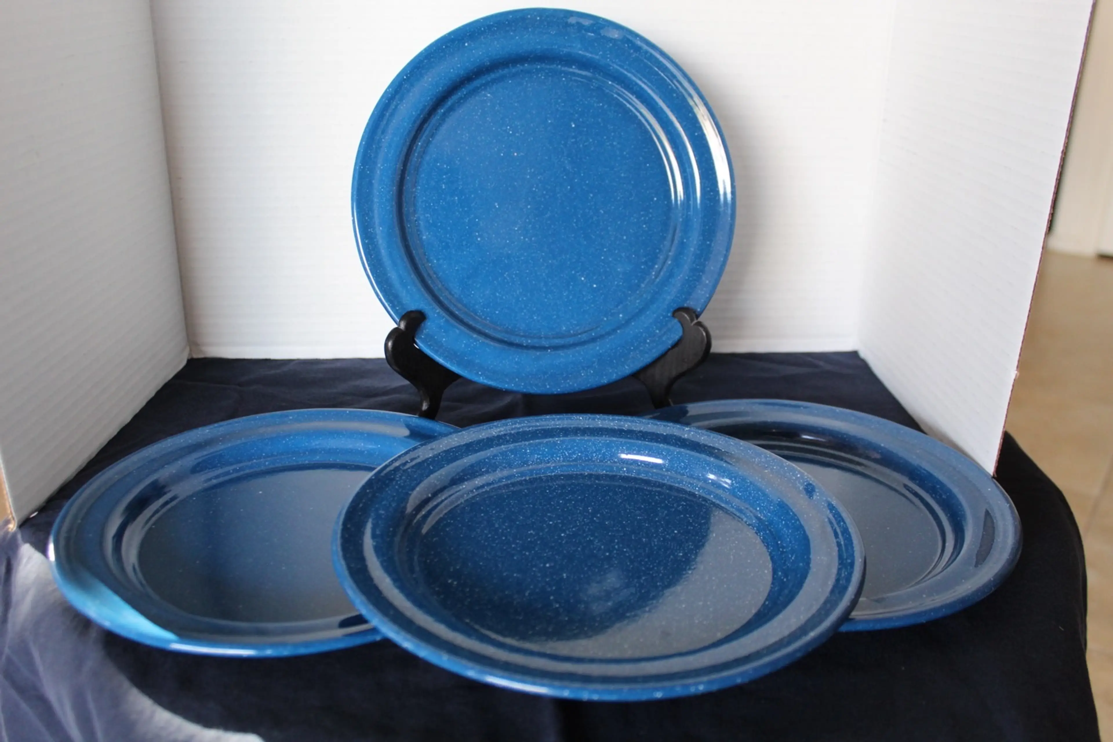 Image 2 of 4
