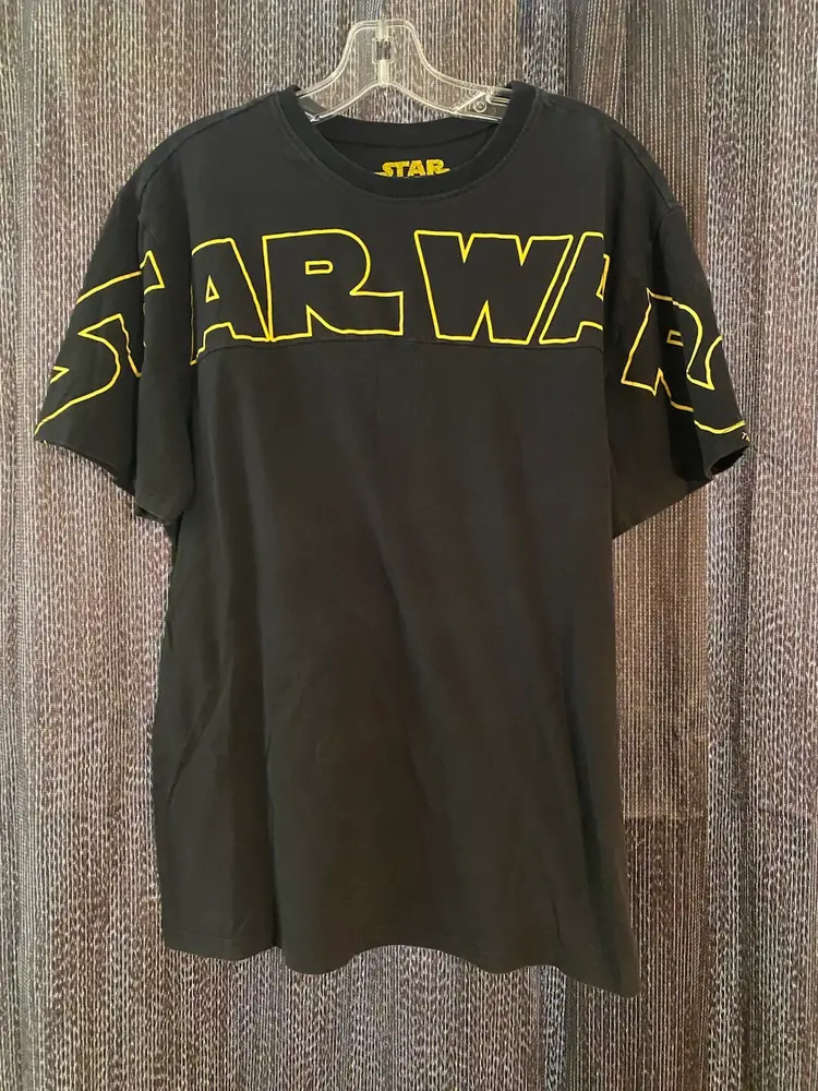 Star Wars Men's Size Large Black & Yellow Short Sleeve T-Shirt
