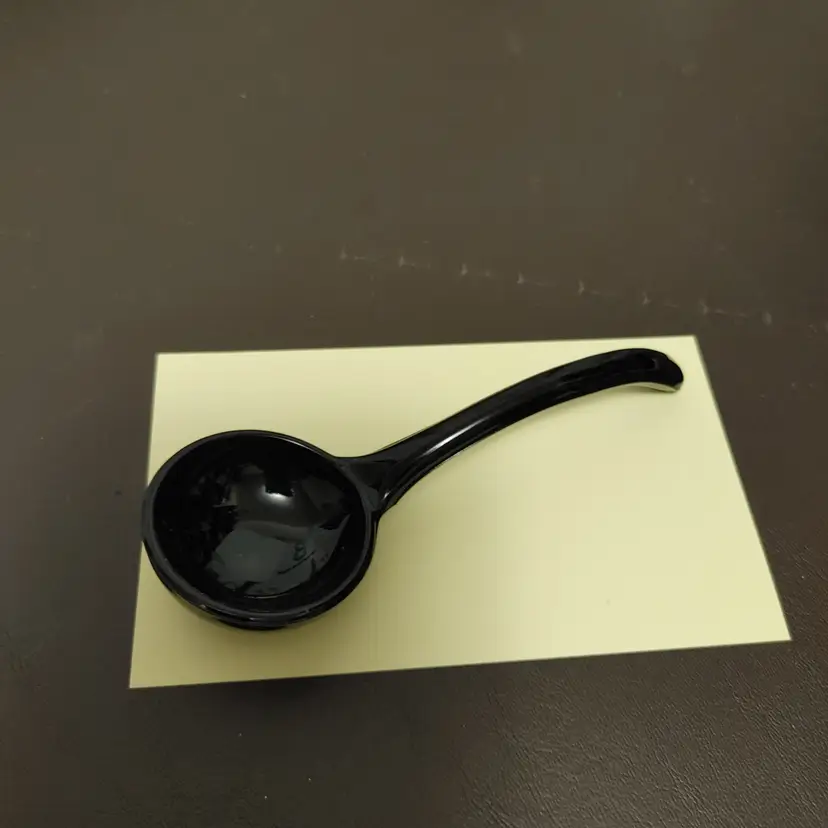 Vintage Westmoreland black ebony spoon. No condition issues.