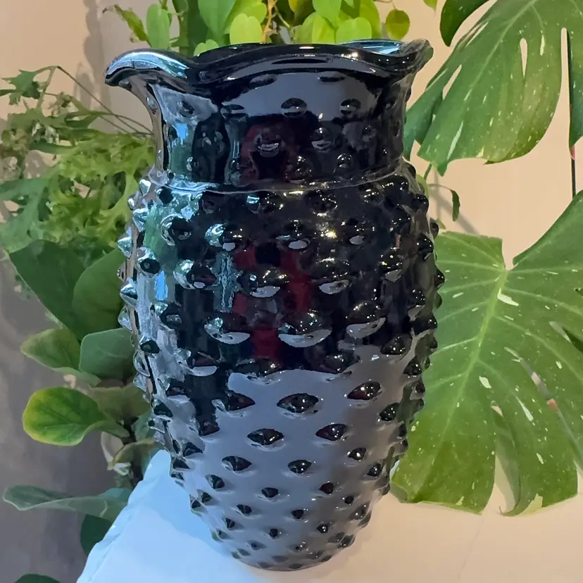 8” Black:Amethyst Hobb Nail Vase