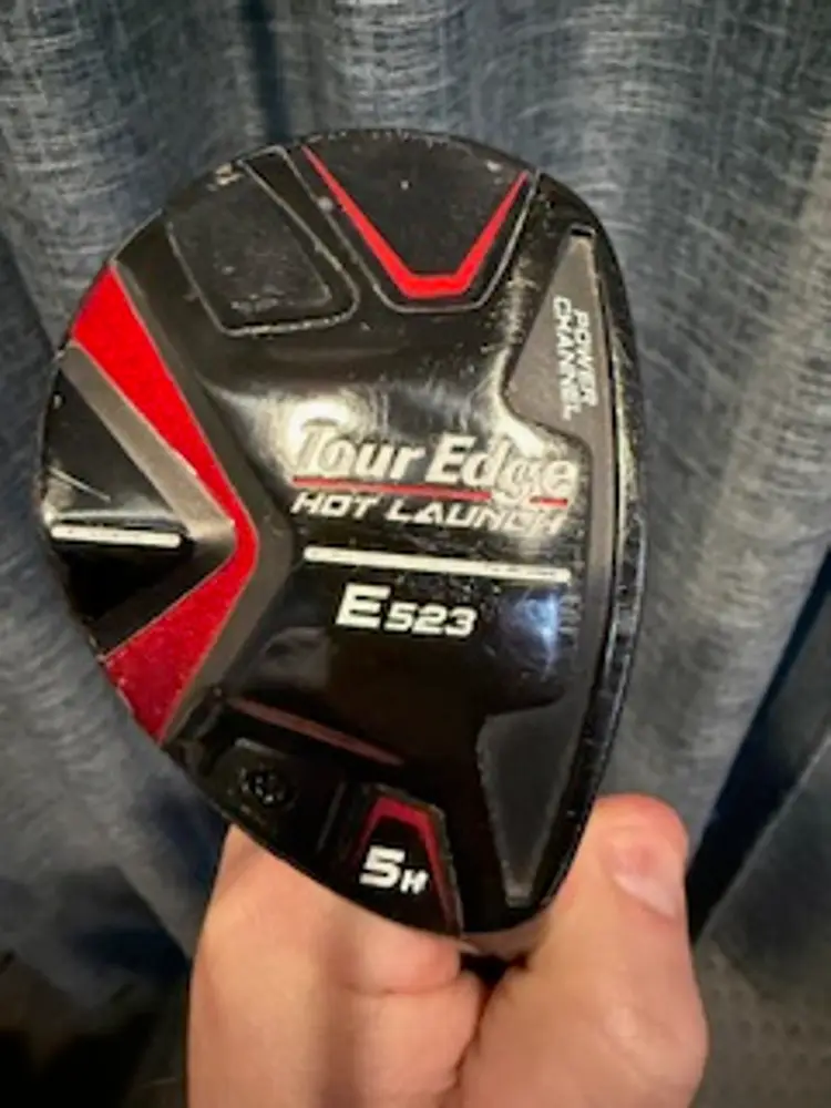 #01 Tour Edge Hot Launch E523
