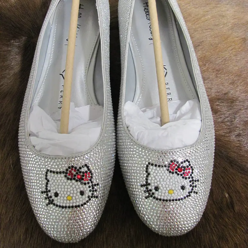 Katy Perry X Hello Kitty Women's Collections Crystal Ballet Flats NIB