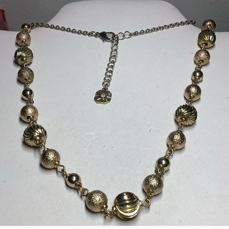 Necklace Goldtone Bead Links 20-24” -signed Large M