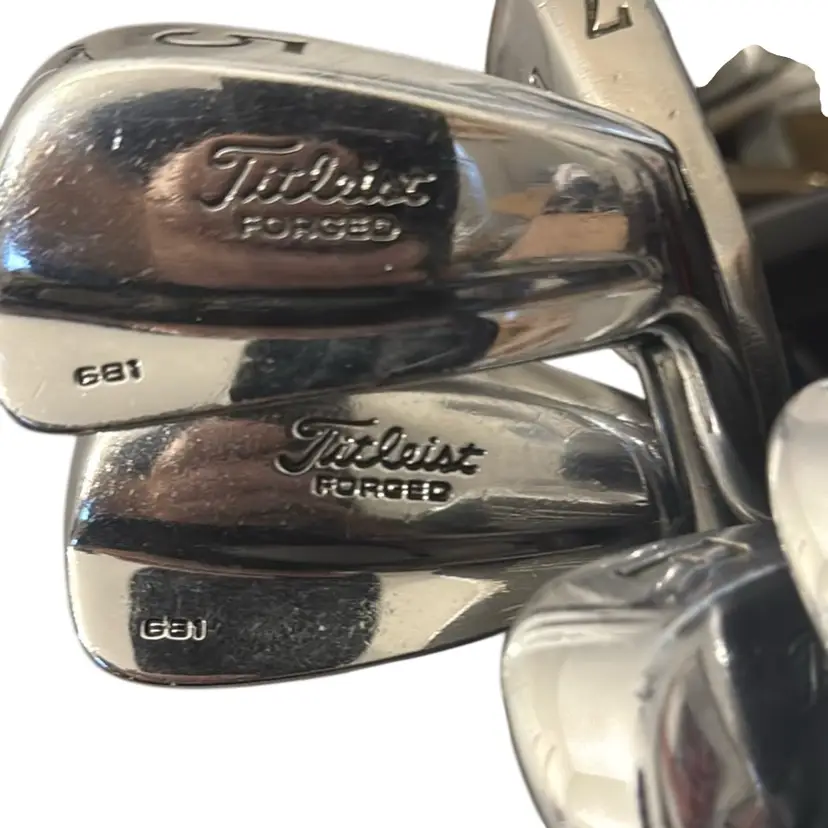 Calizona Mint Titleist 681s