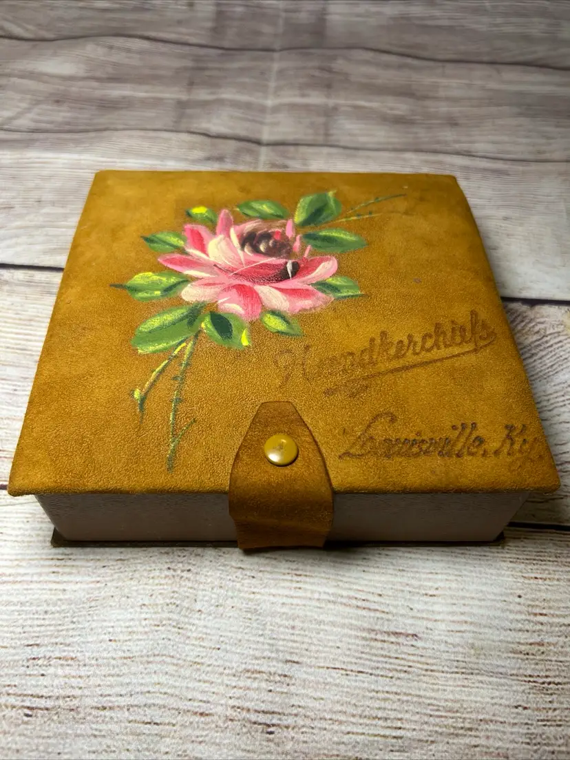 Vtg Handkerchief Box Suede Cardboard Pink Rose Louisville KY 6x6x2” Souvenir