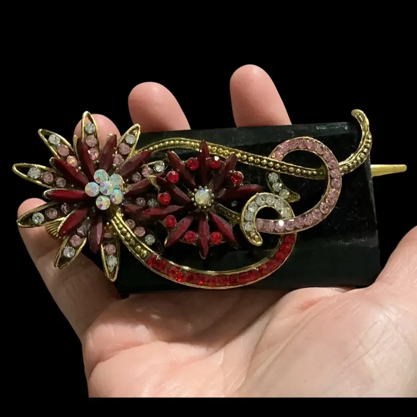 Gorgeous Goldtone Metal Hair Clip. With Multi Colored Rhinestones In A Floral Flower Pattern.