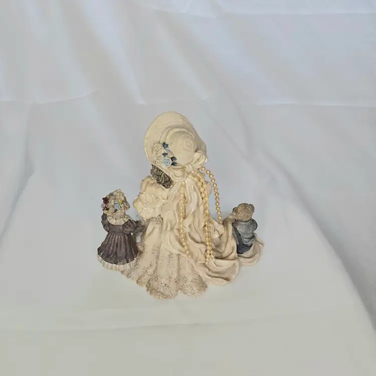 Boyds Bears Figurine Emily w/ Kathleen & Otis #'d Marked Limited