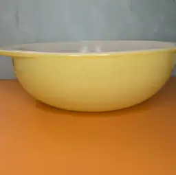 Pyrex Desert Dawn Yellow 024 Casserole 2 Qt.