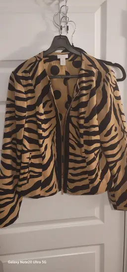 Chico's Tiger print cropped jacket