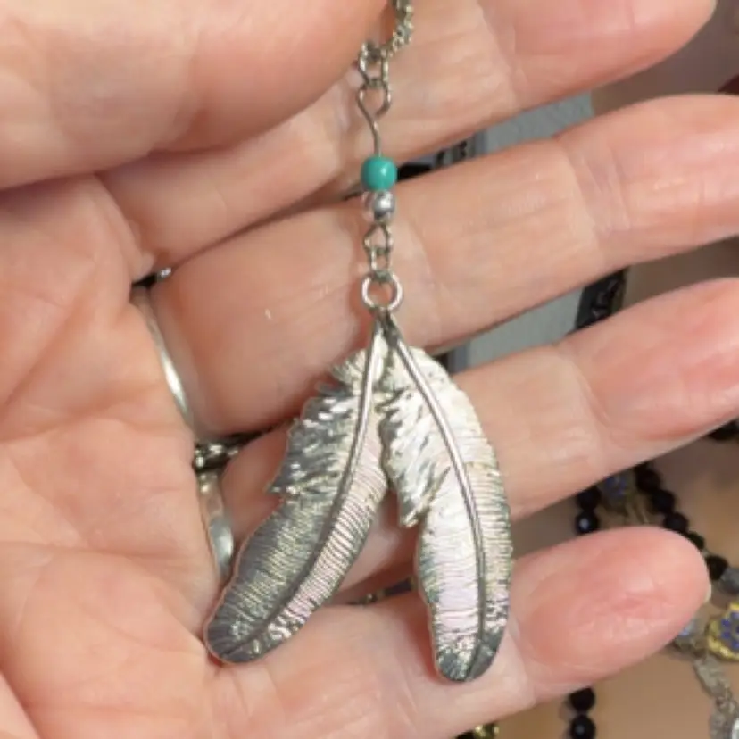 Silver Tone Feathers On 18” Chain Necklace