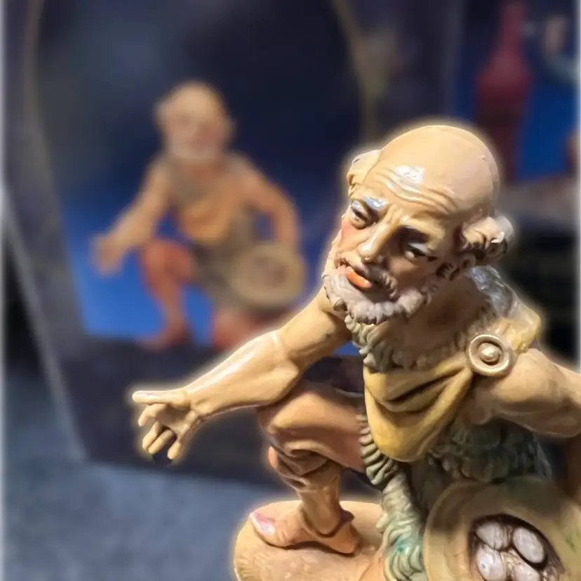 Ezra-Vintage Fontanini Heirloom Collection Religious/Nativity figure, hand-painted resin. Bagni di Lucca, Italy , Original Box